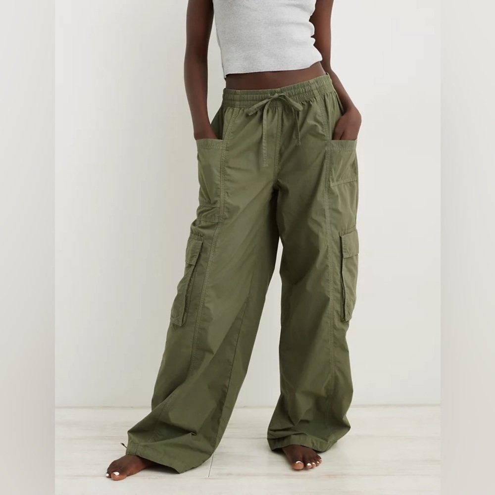 Aerie Olive Cargo Pants